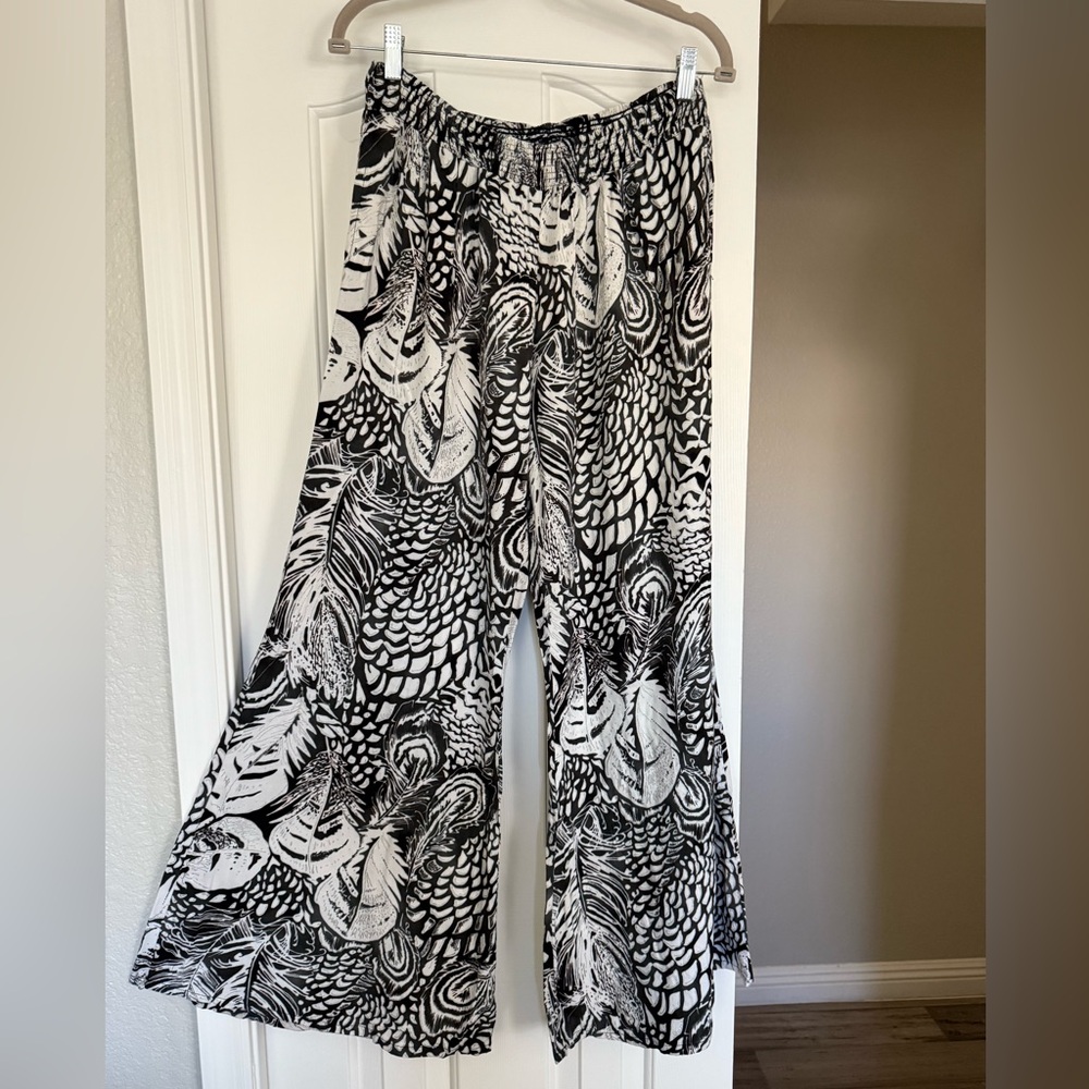 Jams World Black and White Wide Leg Pants